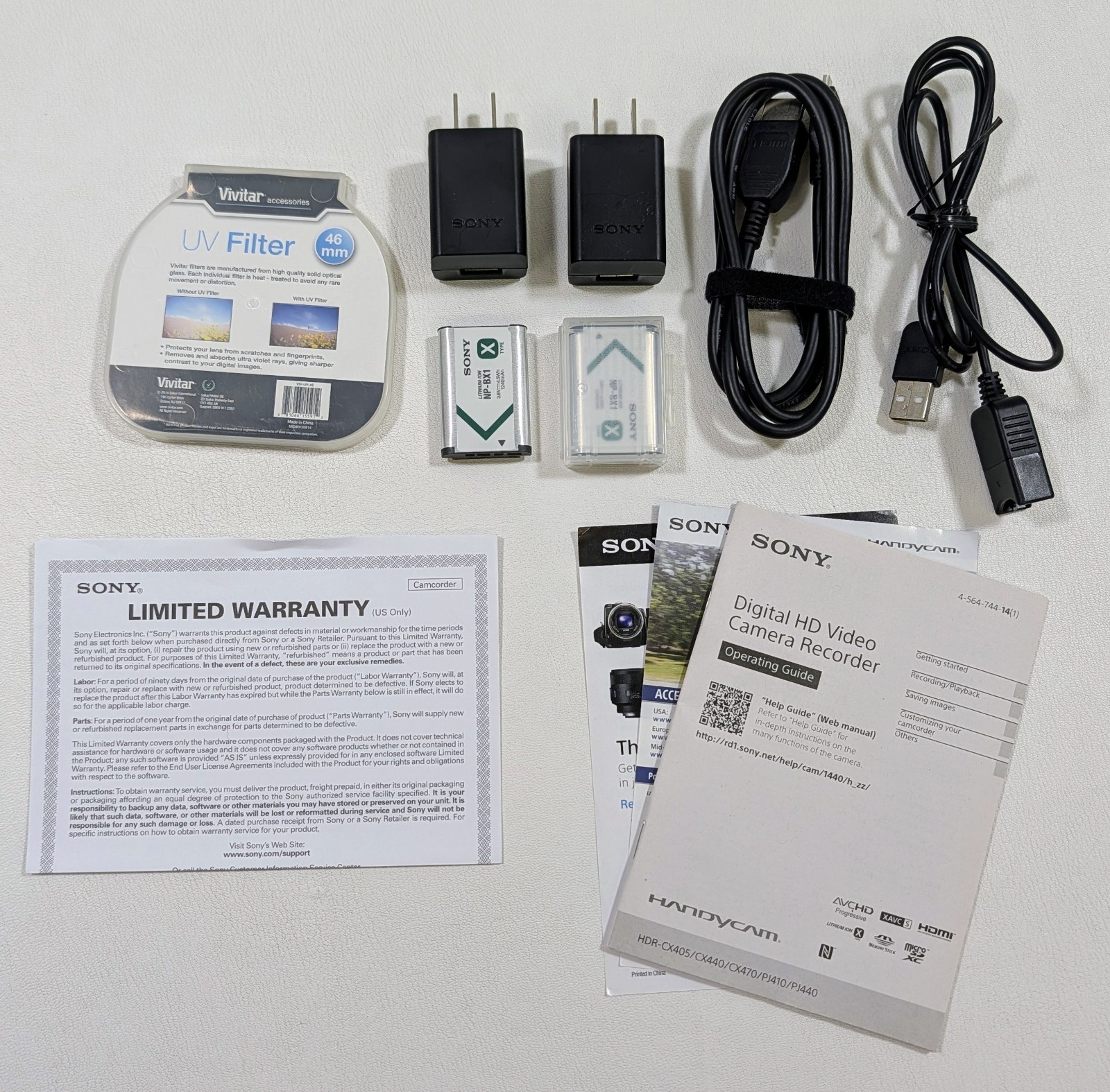 Sony HDR-CX440 HD Handycam Video Camera Black 1080p HD Bundle w/Case & Extras