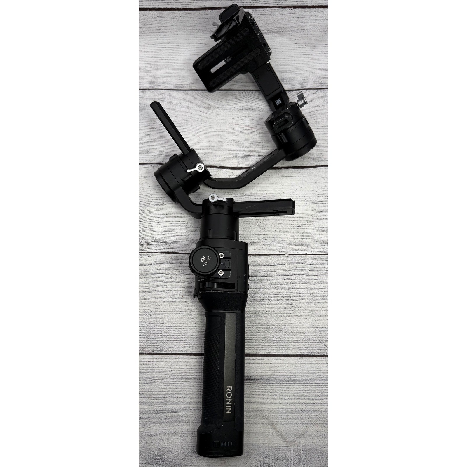 DJI Ronin-S Handheld 3-Axis Gimbal Stabilizer for DSLR Mirrorless Model RS1