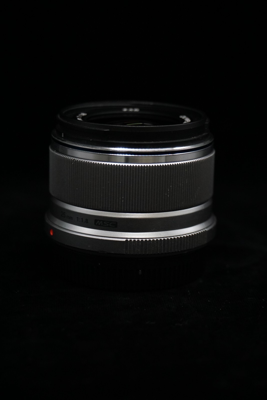 [US Duty Paid] OLYMPUS M.ZUIKO 25mm F/1.8 Silver Lens for Micro Four Thirds 9069