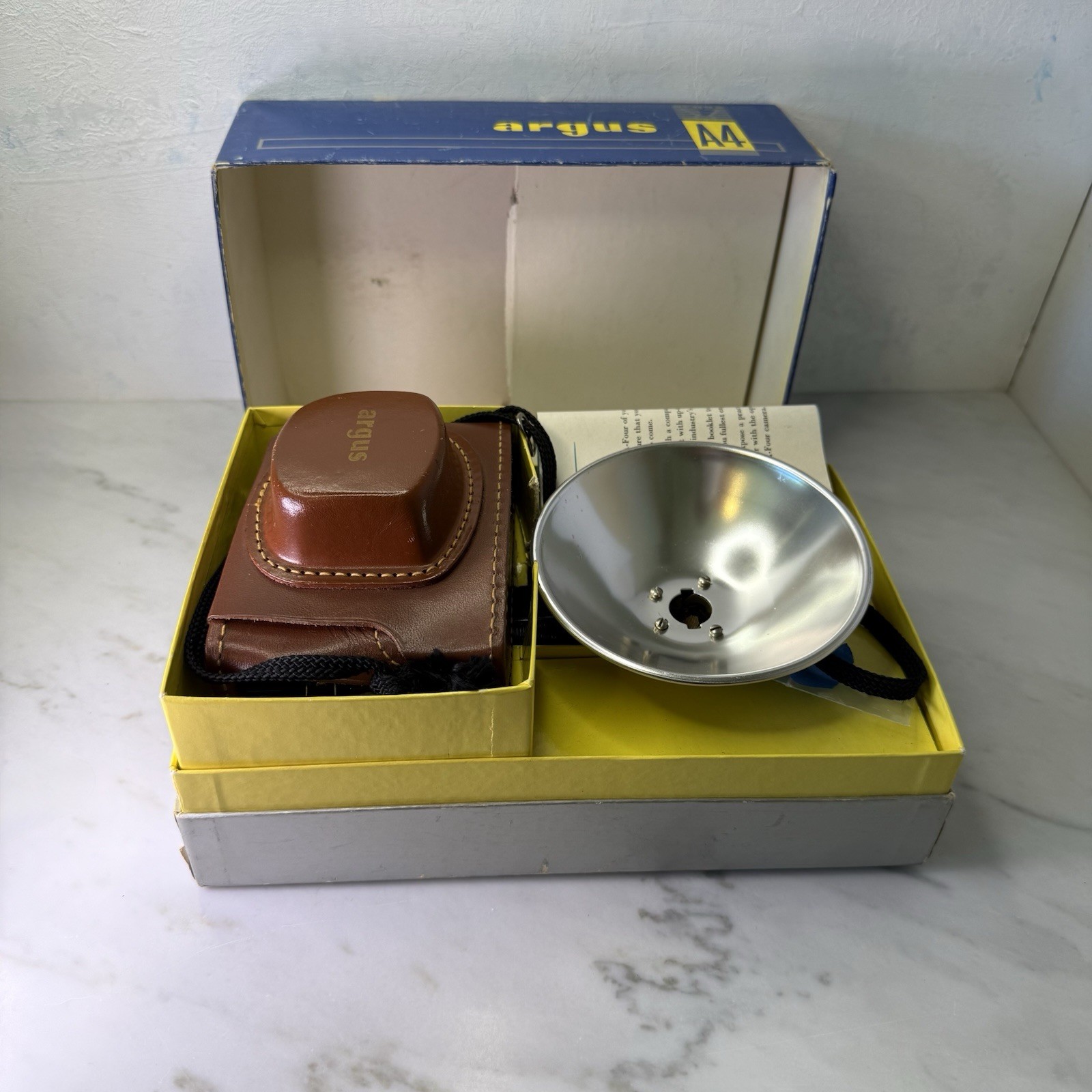 Vintage Argus A 4 film Camera with box, case, flash. 44mm Coated Cintar