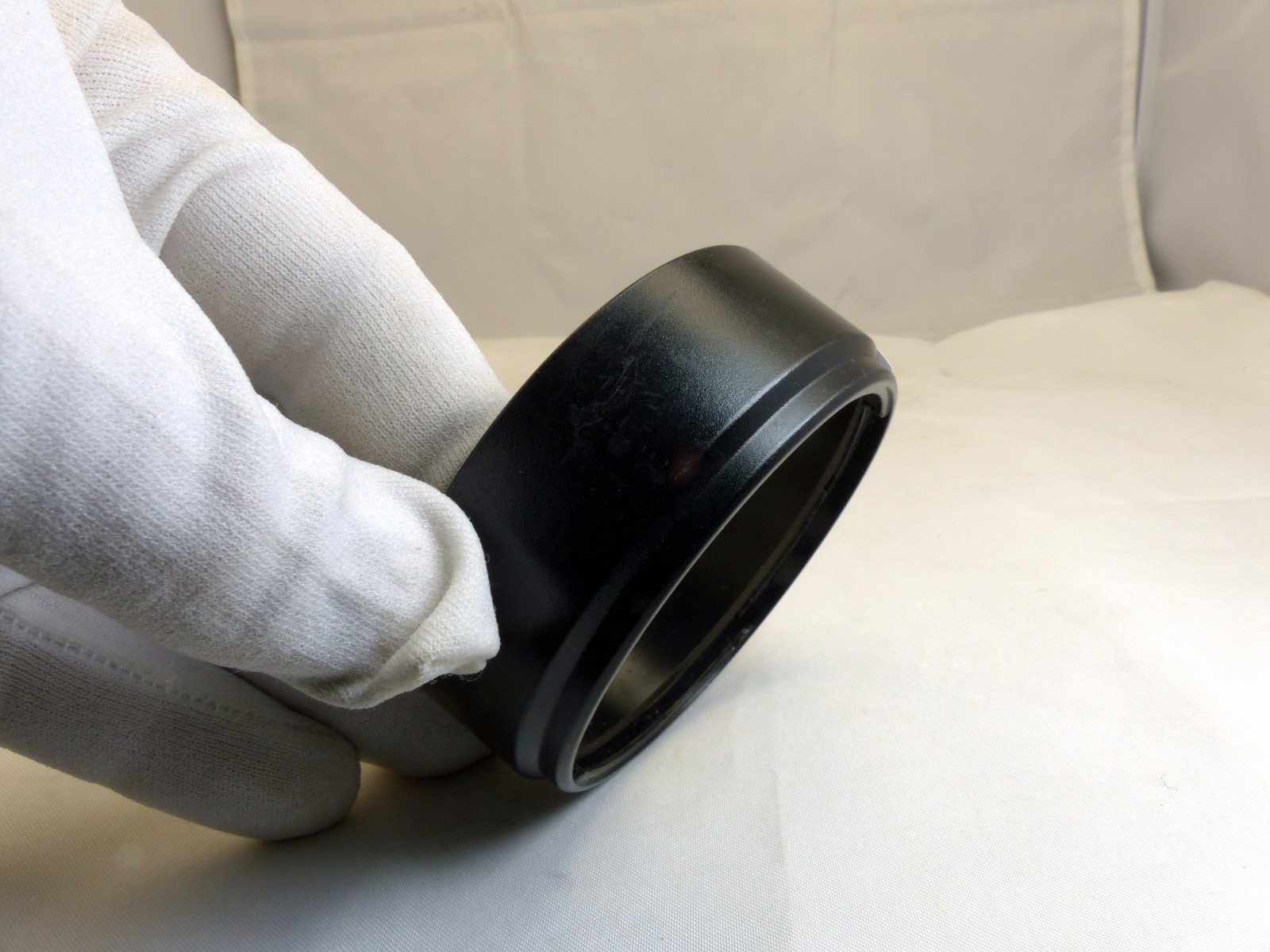 unknown brand 64.3mm ID Lens Hood twist on type B02027