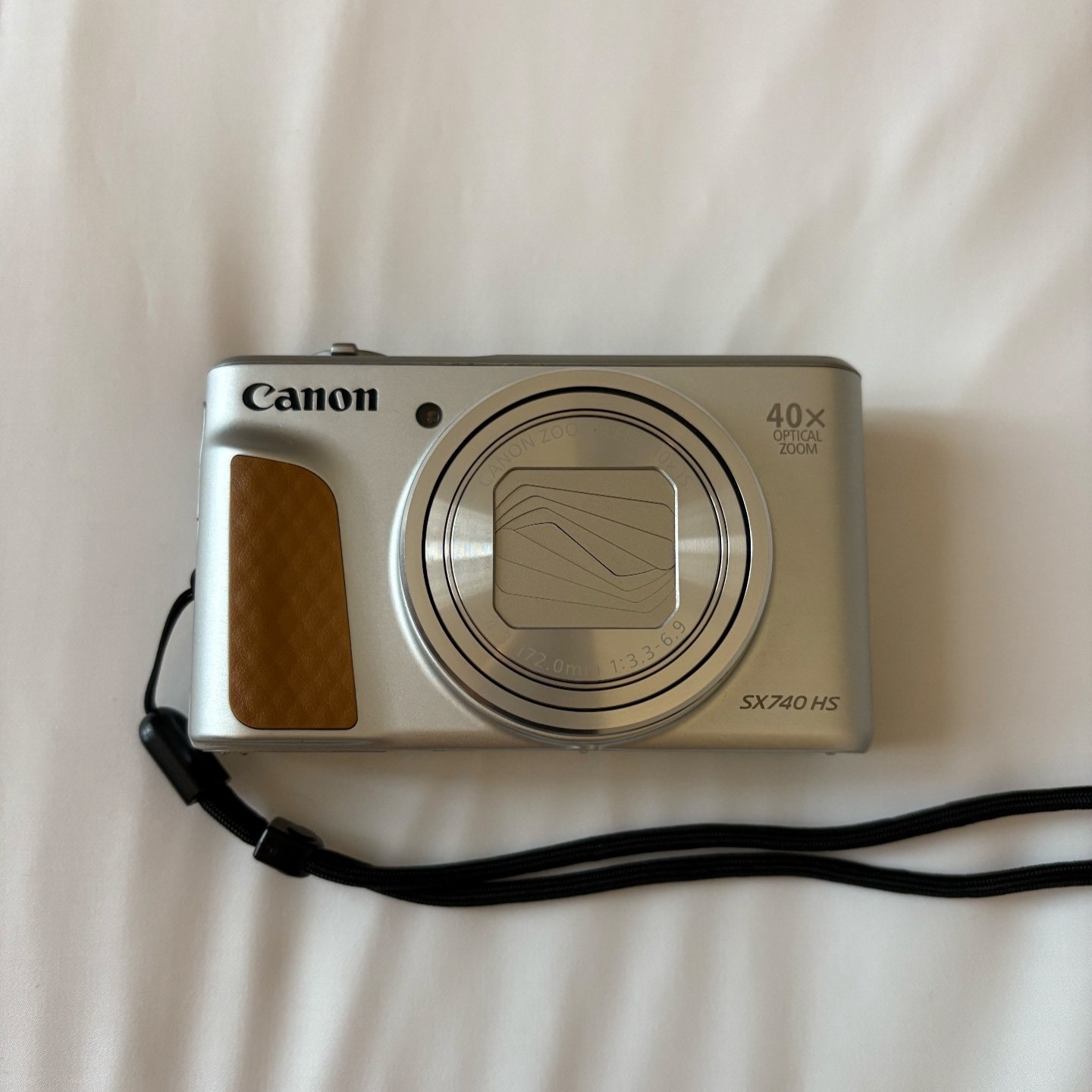 Canon PowerShot SX740 HS Digital Camera 20.3MP 40x Optical Zoom 99% New – Silver