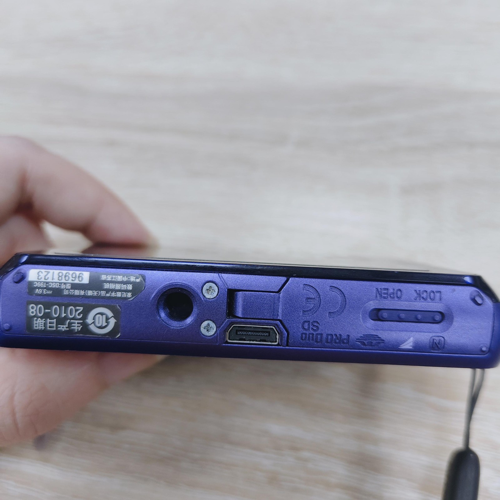 Sony Cyber-Shot DSC-T99 14.1MP Digital Camera Tested Working Purple