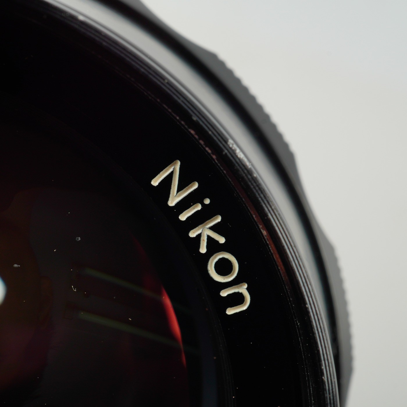 VERY GOOD 【Serviced】 Nikon Non Ai NIKKOR-P Auto 105mm F/2.5 Prime Lens