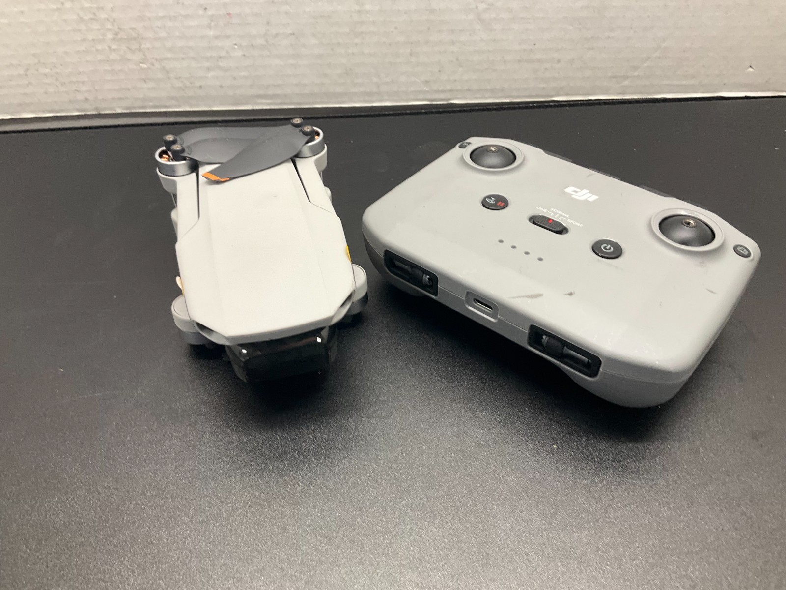 DJI Mini 2 SE 4K Camera Drone MT2SD with remote READ