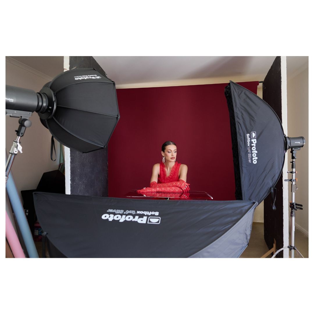 Profoto Beauty Dish White for Portraits and Fashion with In Built Speedring