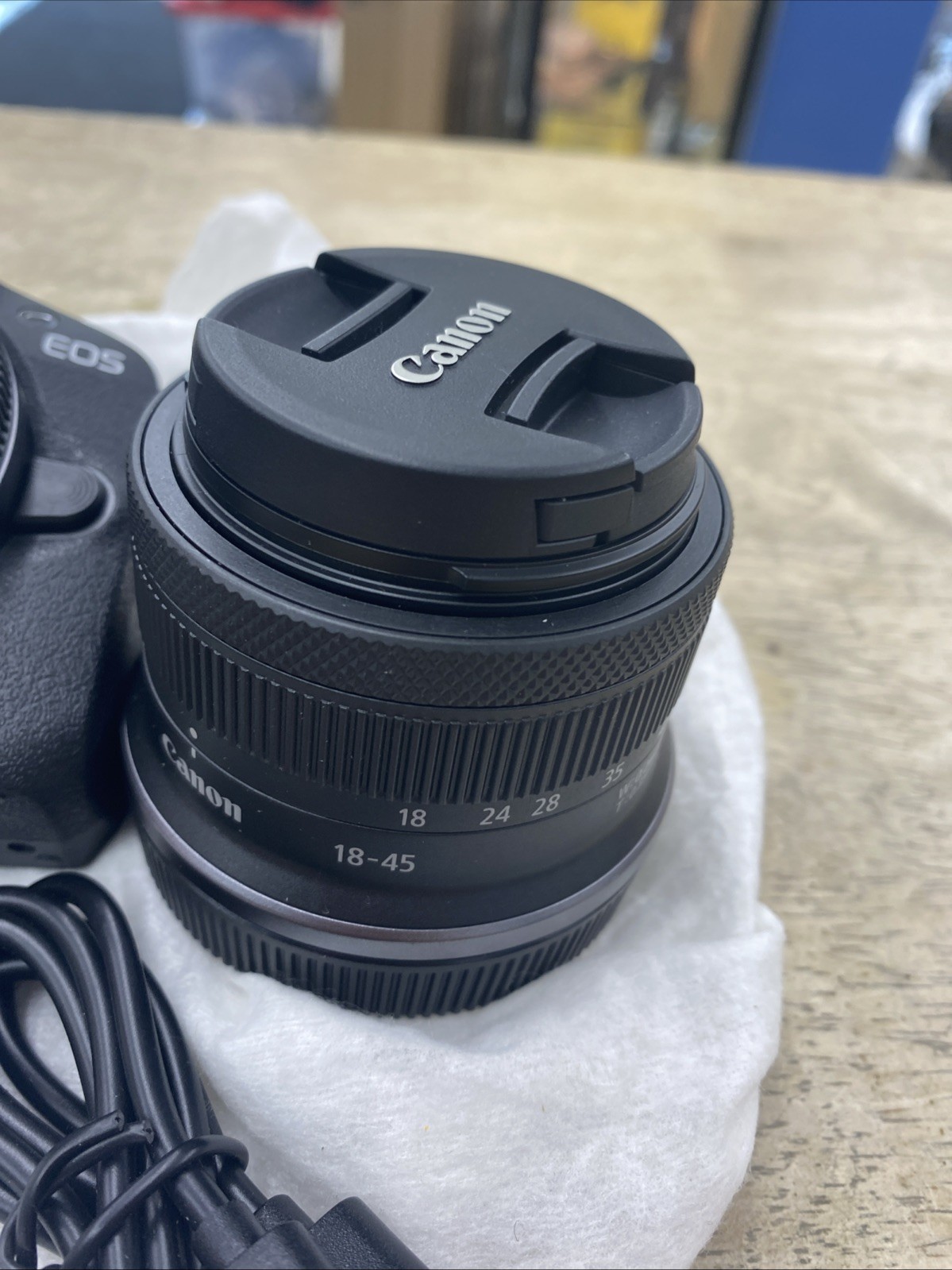 Canon EOS R50 Mirrorless Digital Camera RF-S18-45mm F4.5-6.3 Lens 24.2 MP NEW