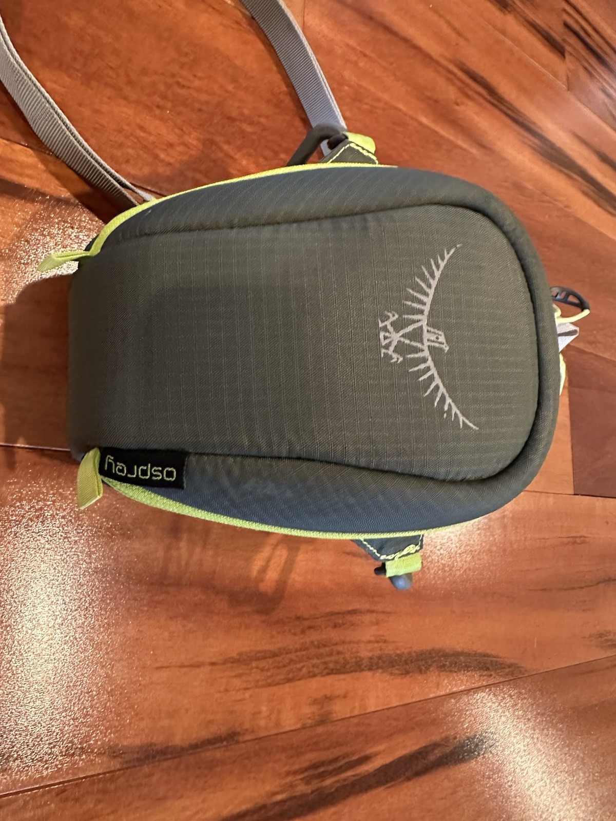 Osprey Ultra Light 4.2oz Camera Case 6x5x6 Large SLR Padded Backpacking Travel