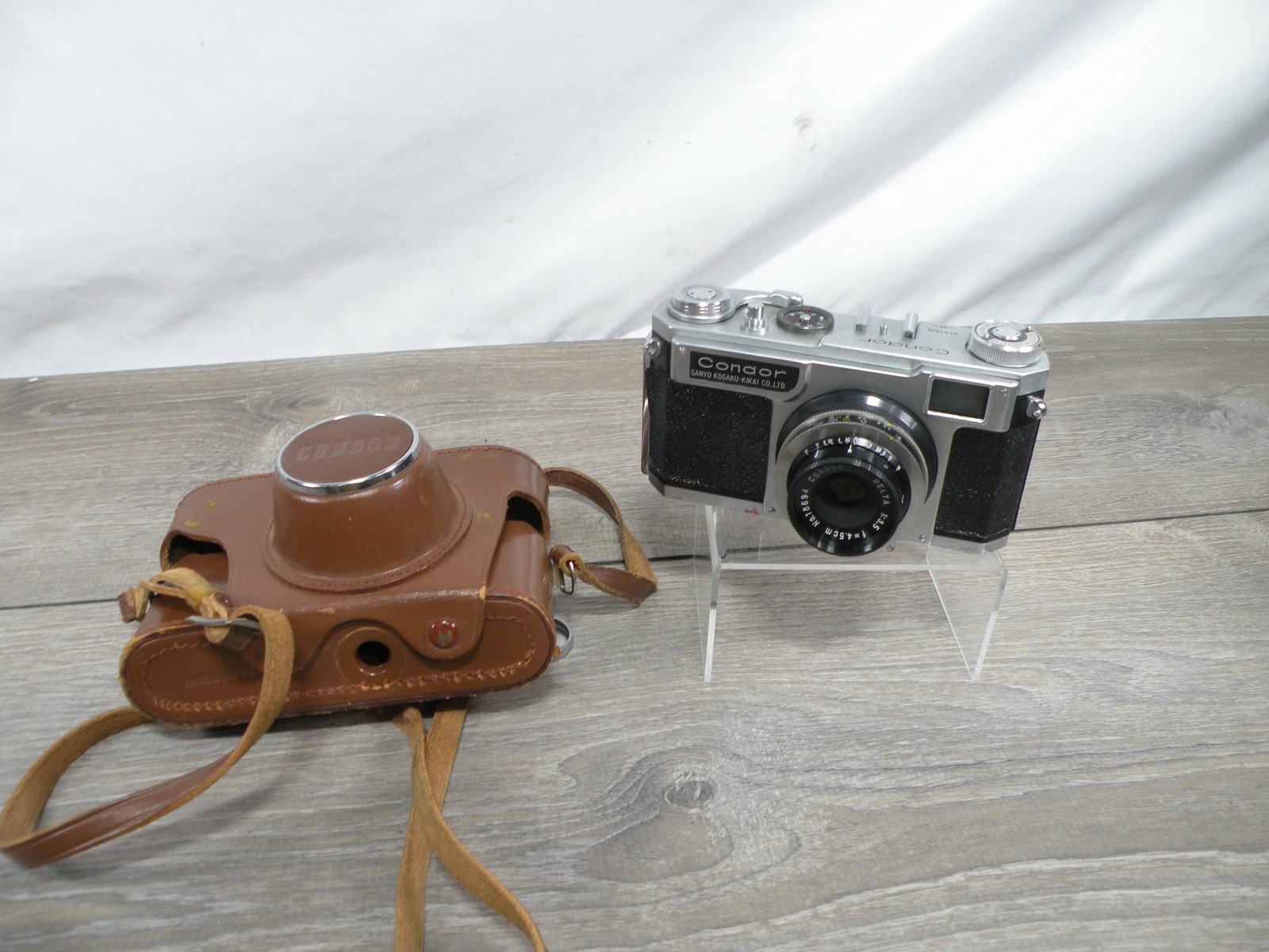 Vintage Condor Rangefinder Film Camera Sanyo Kogaku Kikai Co. Ltd. Japan w/ Case