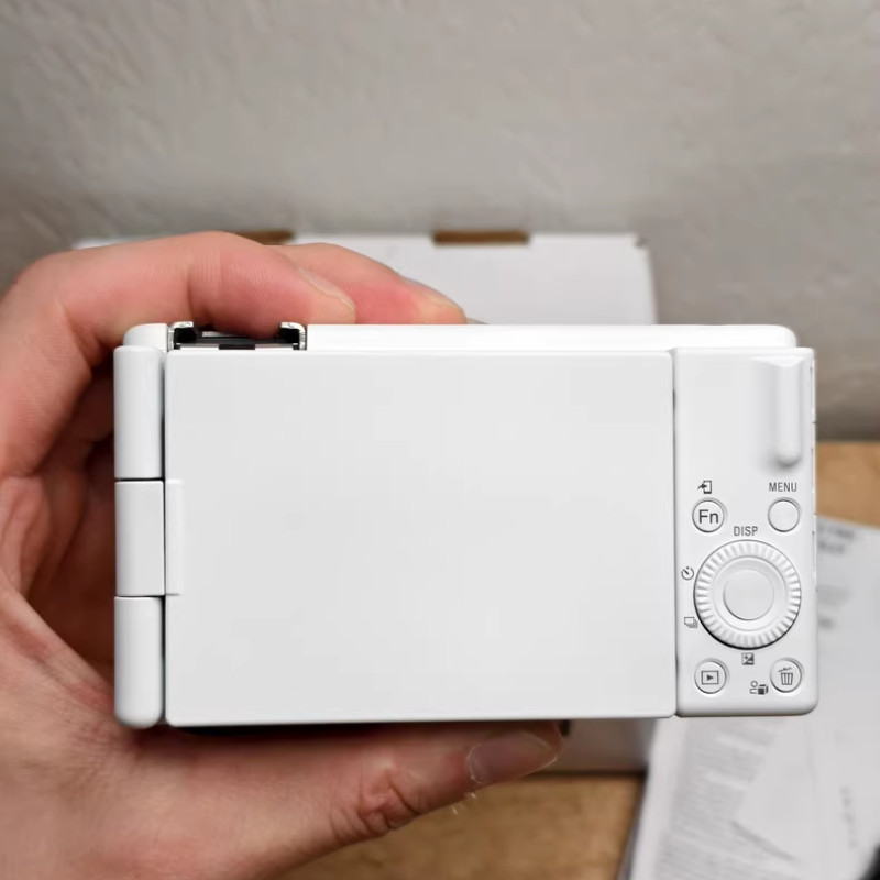 Sony ZV-1F 20.1MP Flip Touch Screen 4K Video Vlog Digital Camera For Travel Trip
