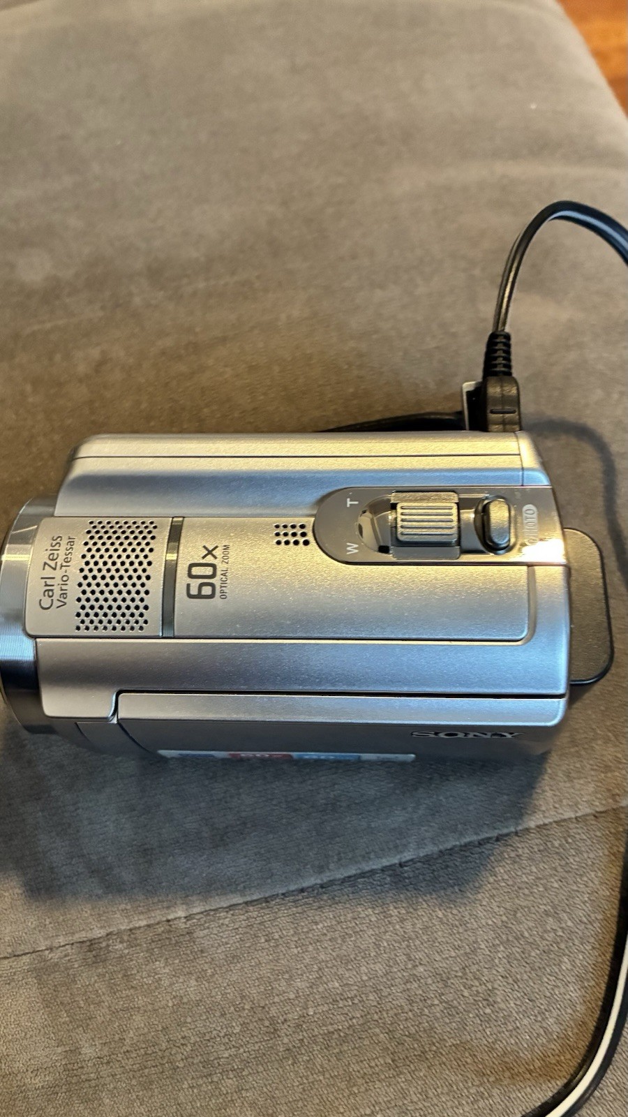 Sony Handycam DCR-SR68 Standard Definition Camcorder (Silver) 80GB HDD