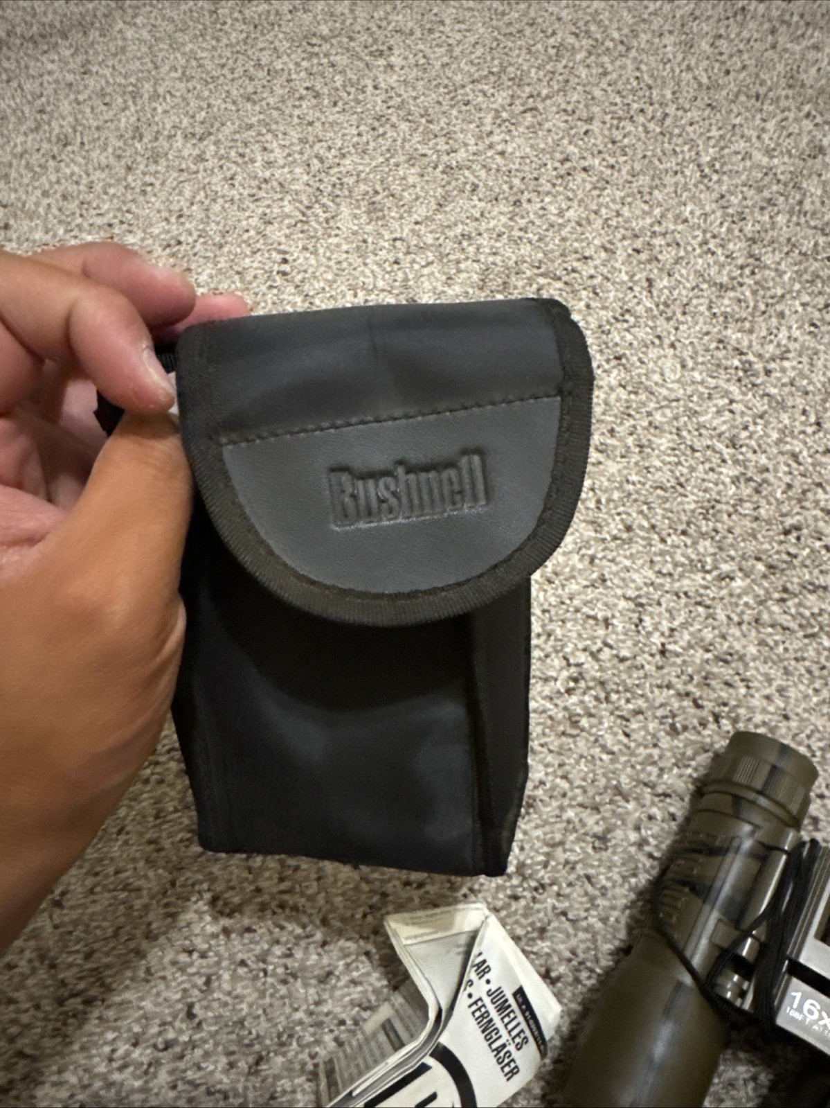 Bushnell 16×32 Waterproof Camo Binoculars 188FT. AT1000 YDS With Case