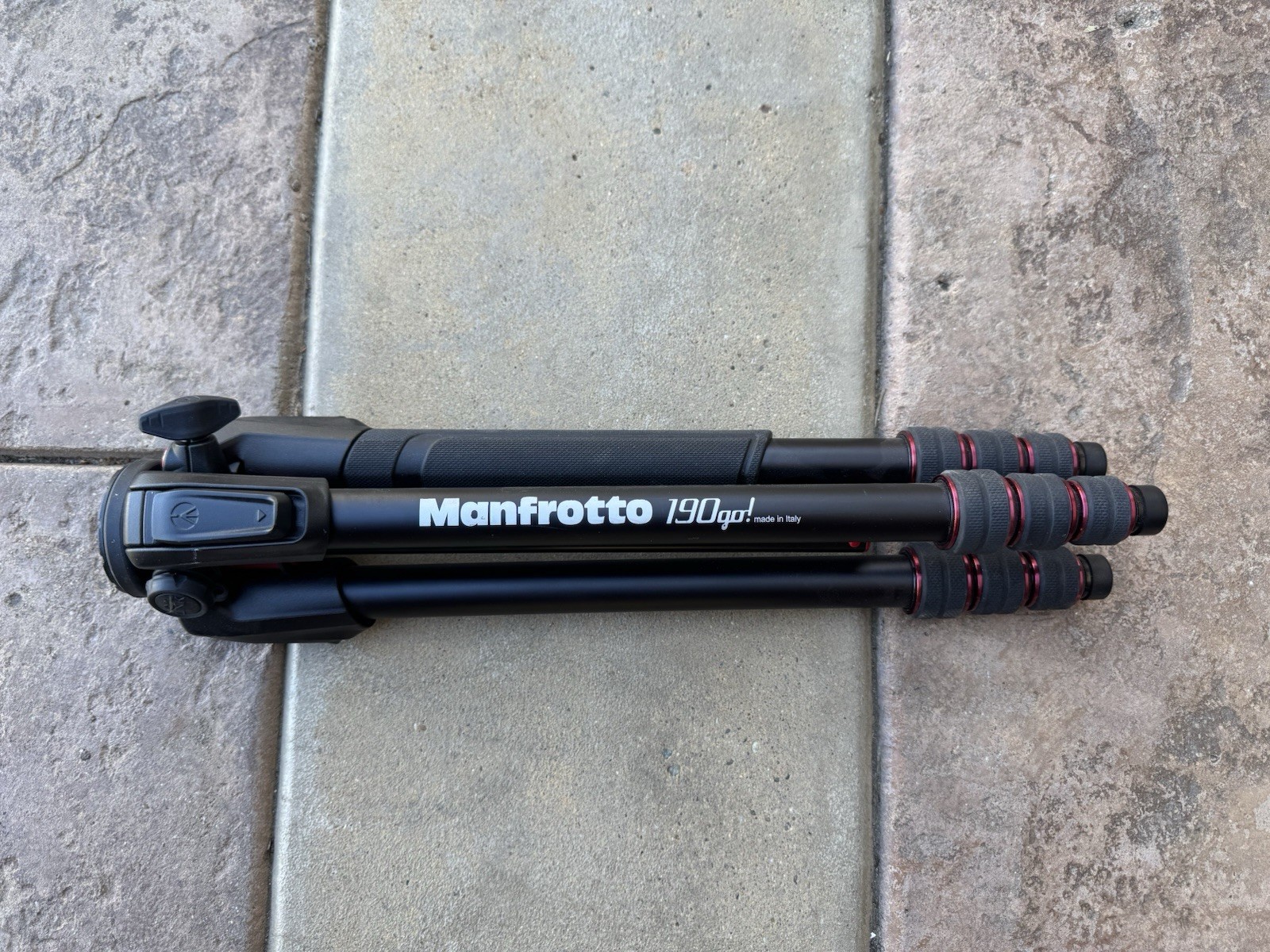 190go! MS Aluminum 4-Section photo Tripod with twist locks