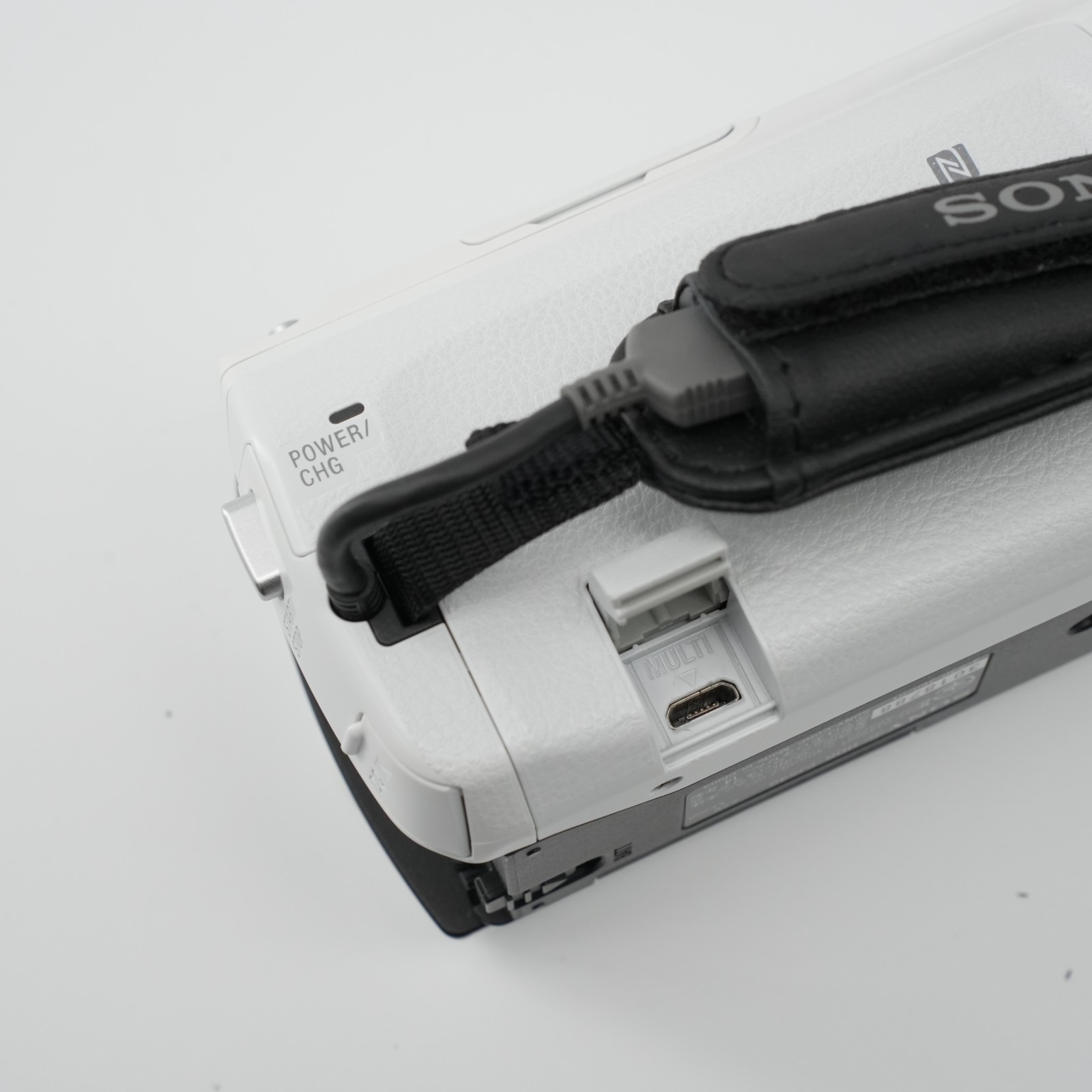 Sony HDR-PJ540 White Handycam Full HD Camcorder Built-in Projector Fully Tested