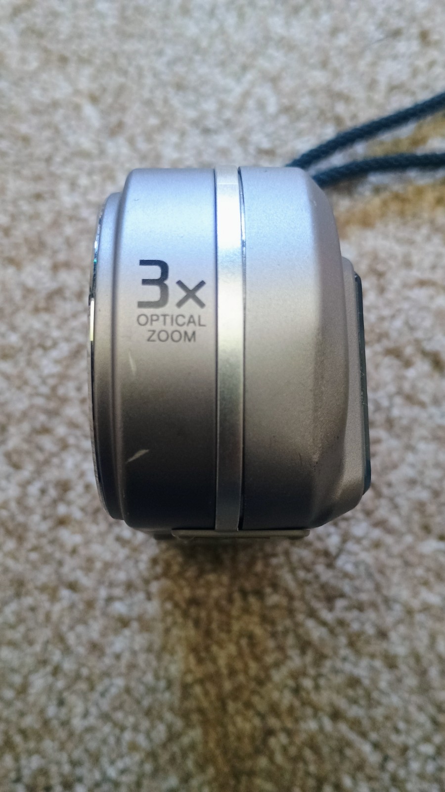 Sony Cyber-shot DSC-P10 5.0MP 3x Zoom Silver w/ Case / New Charger & Battery