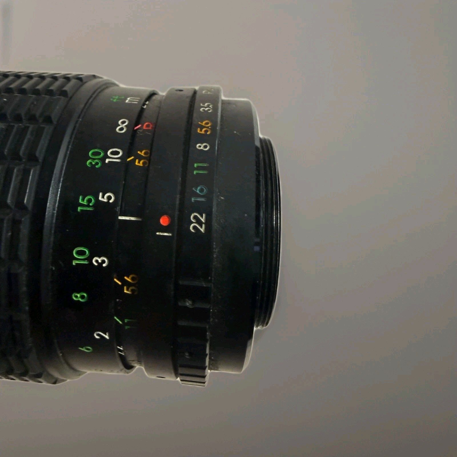 Kiron 35-135 mm f3.5/4.5 Macro 14 Focusing Zoom Lens Photography Japan