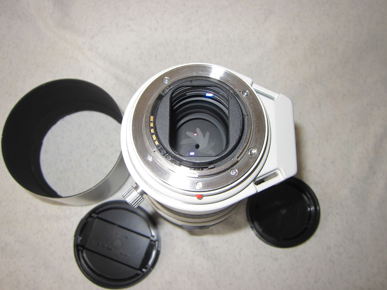 Minolta High Speed AF APO Tele Zoom 80-200mm 1:2.8 Sony/Minolta A-Mount Japan.