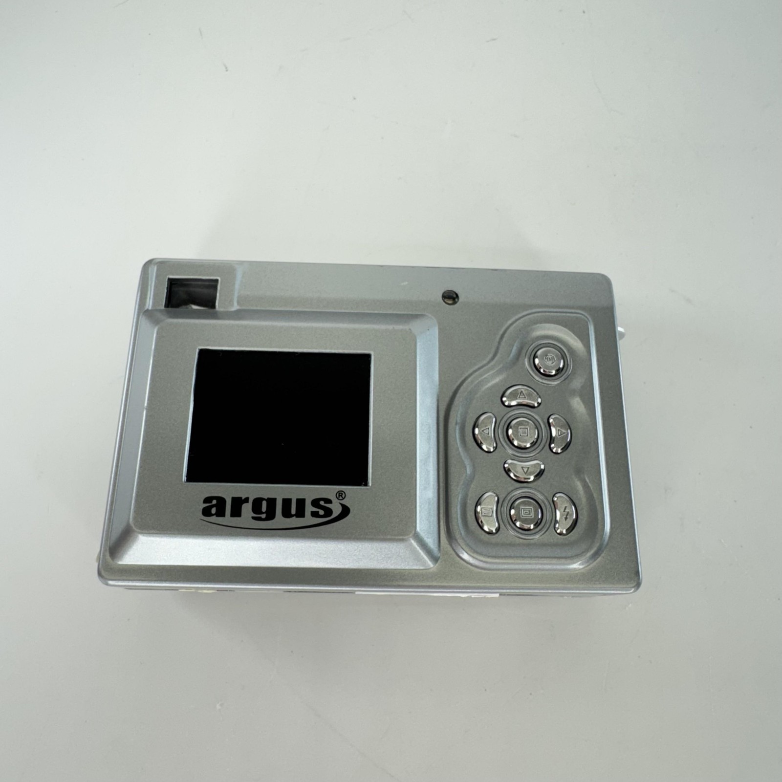 Argus QC3195 Digital Camera 3.2 MP 4x Digital Zoom Silver LCD Flash USB Compact