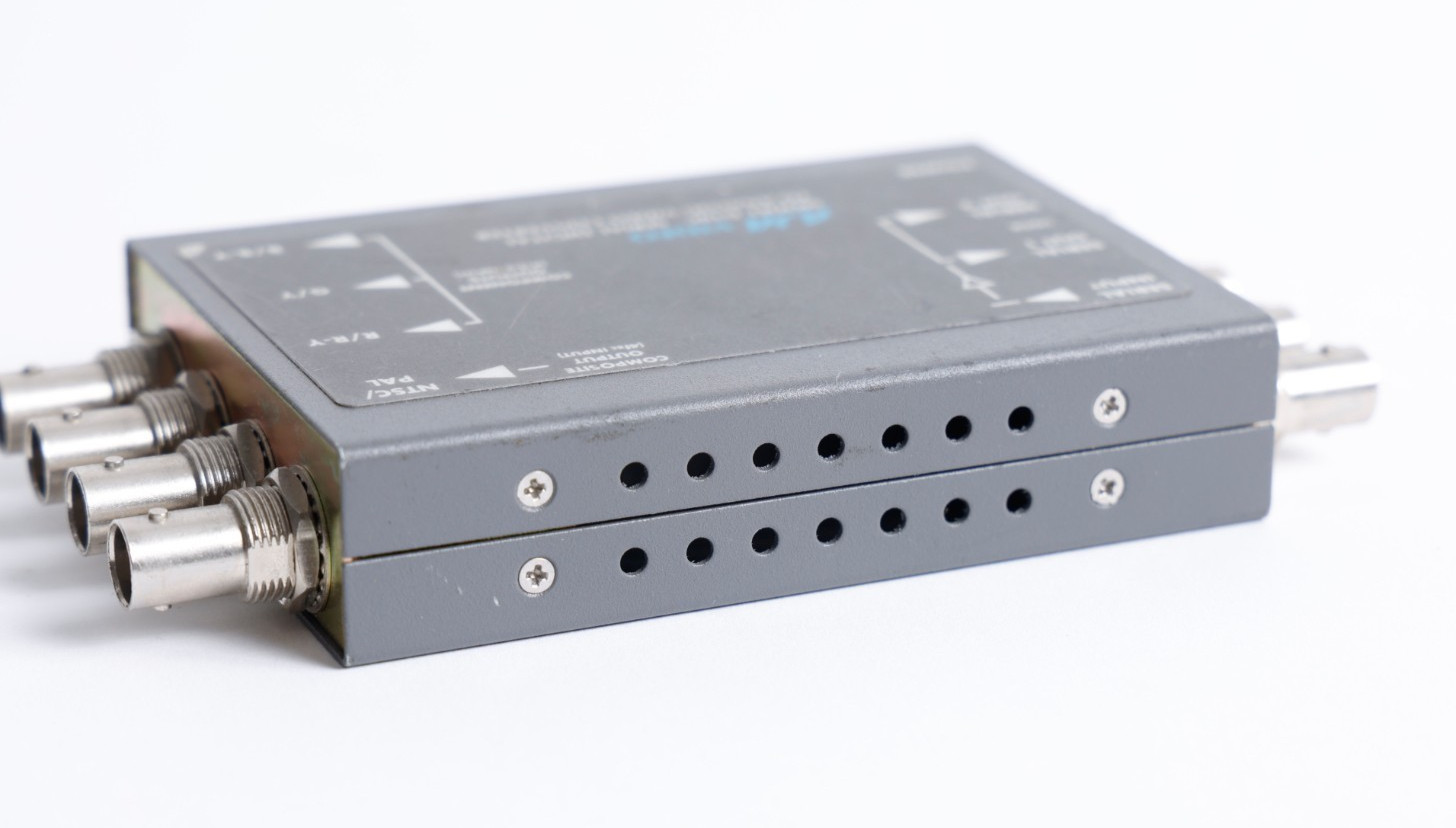AJA Video D10C Serial Digital to Analog Video Converter