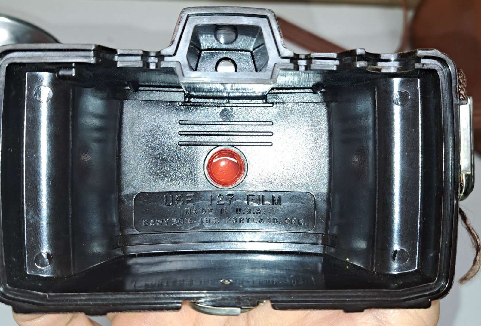 Vtg 1950s Sawyers Nomad 127 Film Camera Brown Bakelite w/ Flash & Case Untested