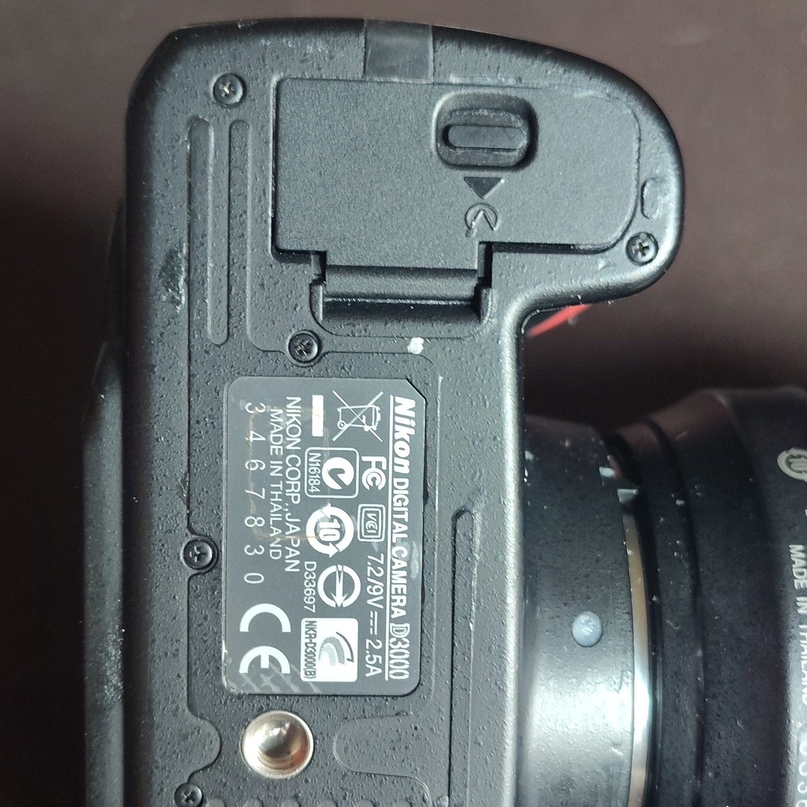 Nikon D3000 10.2MP Digital SLR Black, 18-105mm VR Lens, Auto Focus