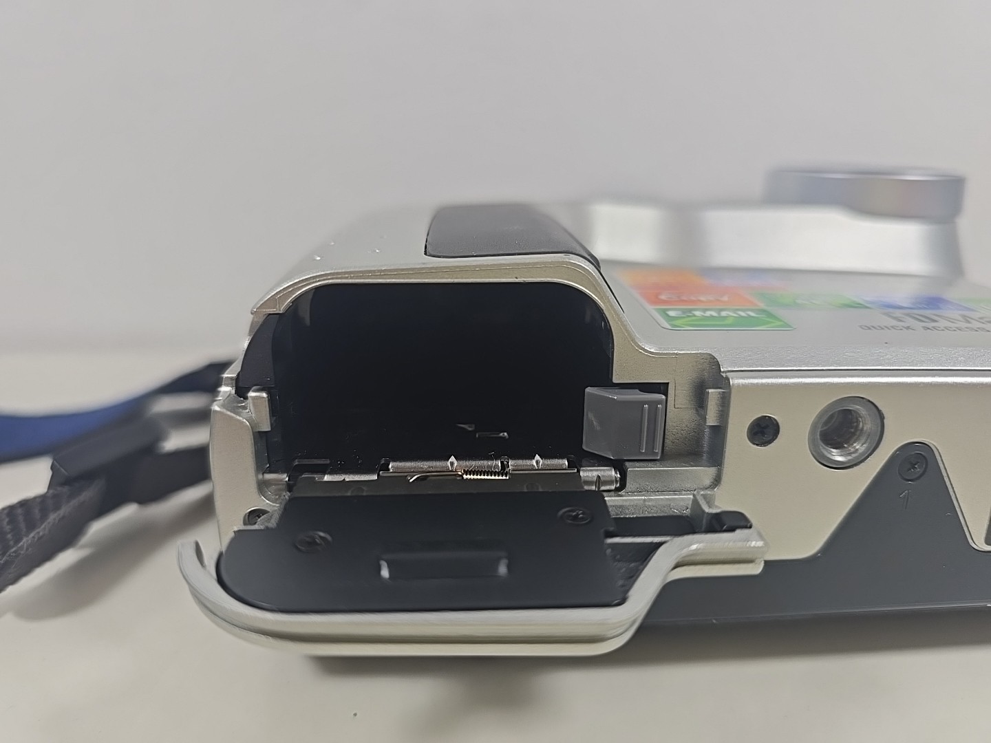 Sony FD Mavica MVC-FD75 Digital Camera 10x Optical Zoom Floppy Disk Drive