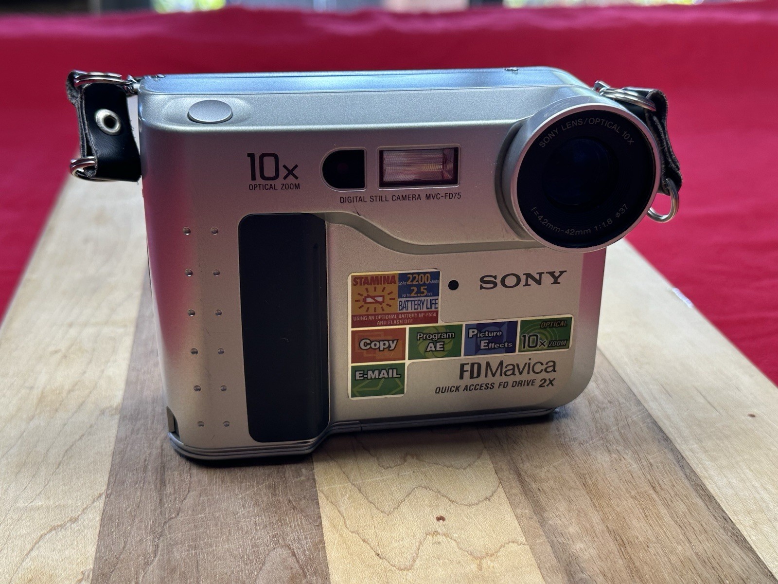 Sony Mavica MVC FD75 0.4MP Digital Camera – Black & Metallic silver Not Tested