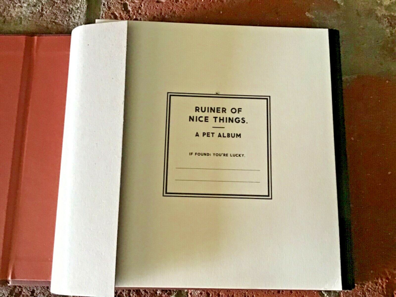 New RUINER OF NICE THINGS PET Photo Album Pet lover DOG Cat Easy, Tiger Hallmark