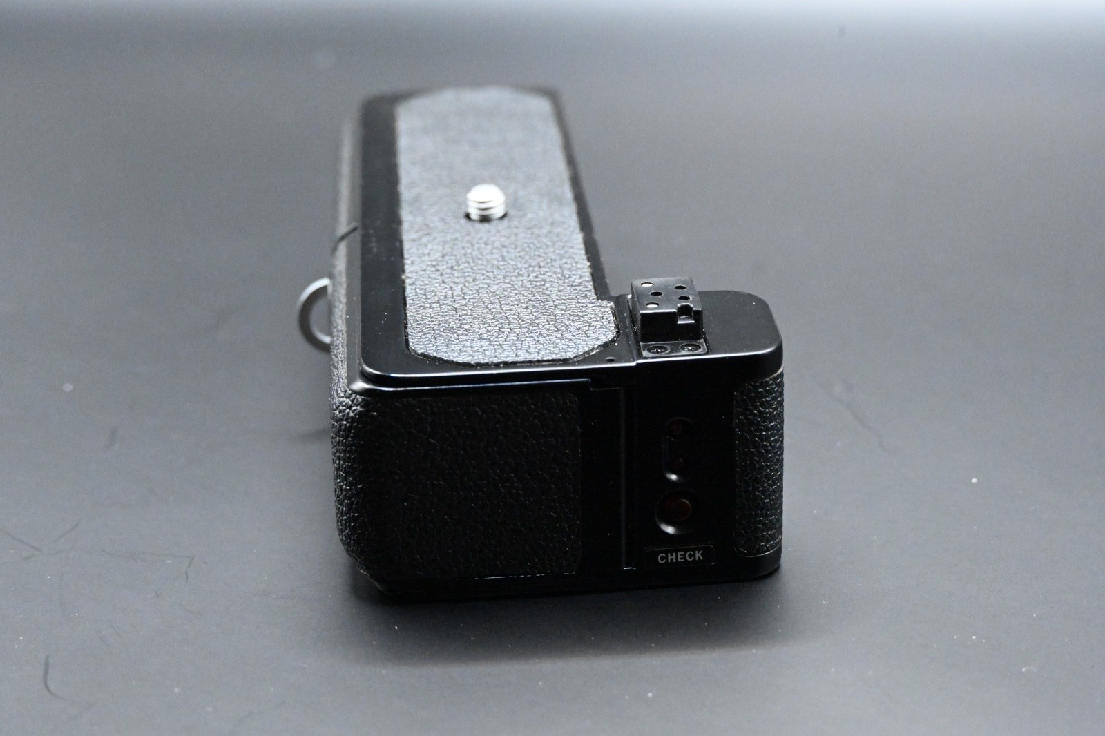 Nikon F2 Motor Drive MD-2 w. MB-1 Battery Pack, Mint Condition