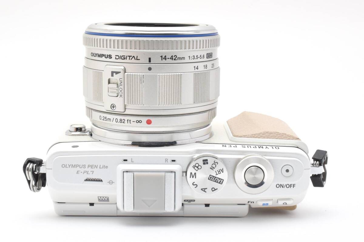 Olympus PEN Lite E-PL7 Mirrorless Camera with M.ZUIKO 14-42mm Lens, Excellent