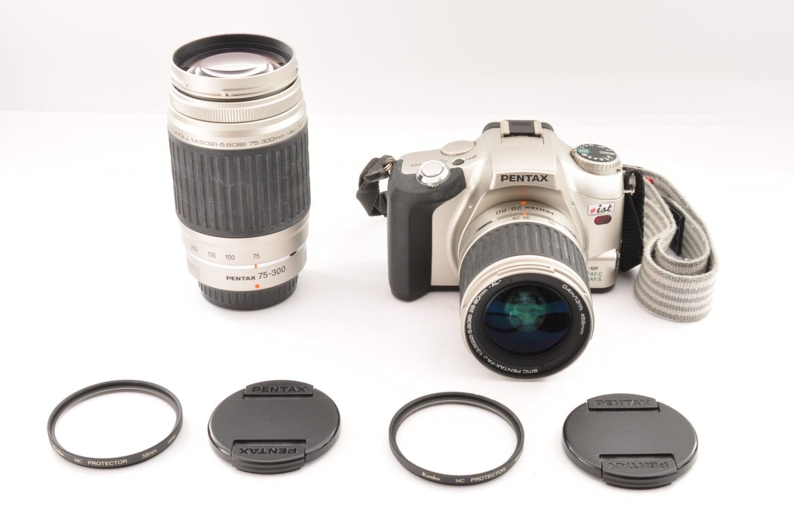 [US Duty Paid] Pentax *ist 35mm SLR Film Camera 28-80mm 75-300mm JAPAN #L311