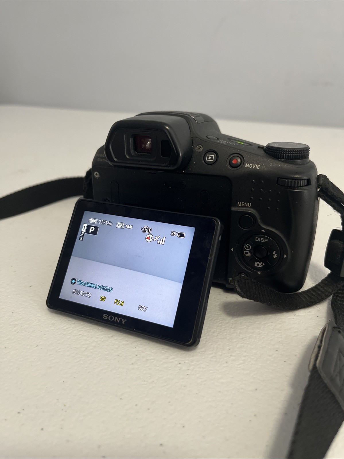 Sony Cyber-shot DSC-HX200V 18.2MP Digital Camera – Black