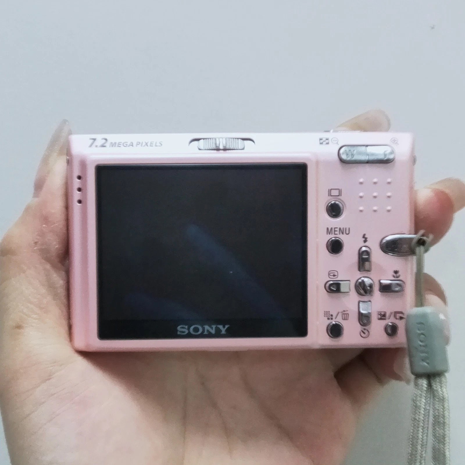 Sony Cyber-shot DSC-T10 7.2MP 3x Optical Zoom Digital Camera Pink