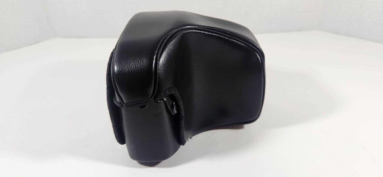VINTAGE CAMERA CASE MODEL EV-M7 TAIWAN