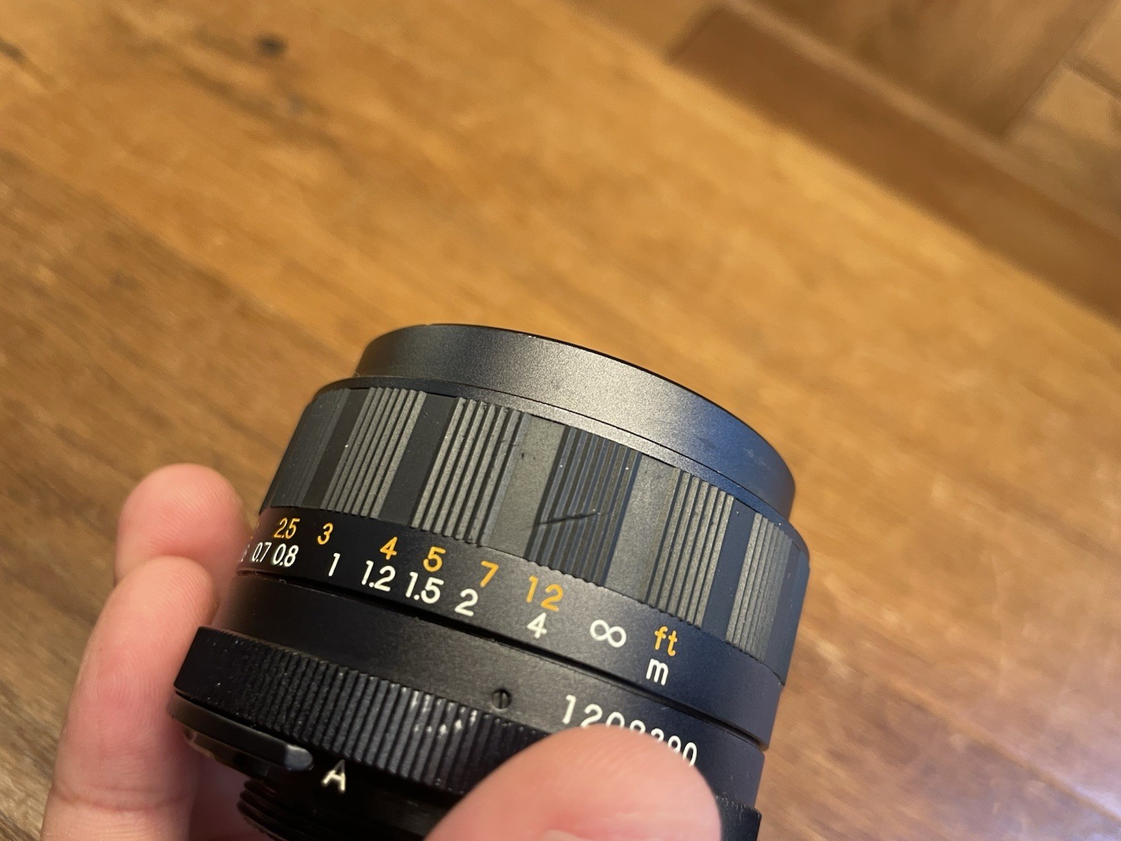 *TOMIOKA : Almost Mint* Yashica Auto Yashinon DS 28mm F/2.8 Wide Angle Lens M42