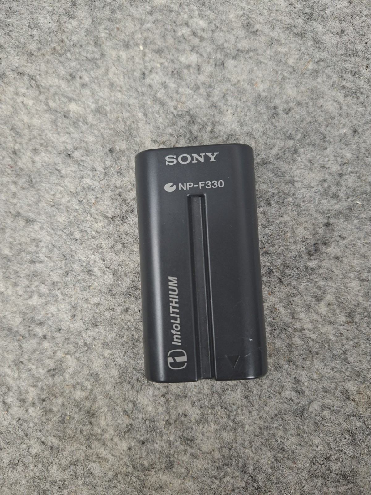 SONY CCD-TR411E Handycam 8mm Video8 with Hi8 Playback Video Camera Camcorder