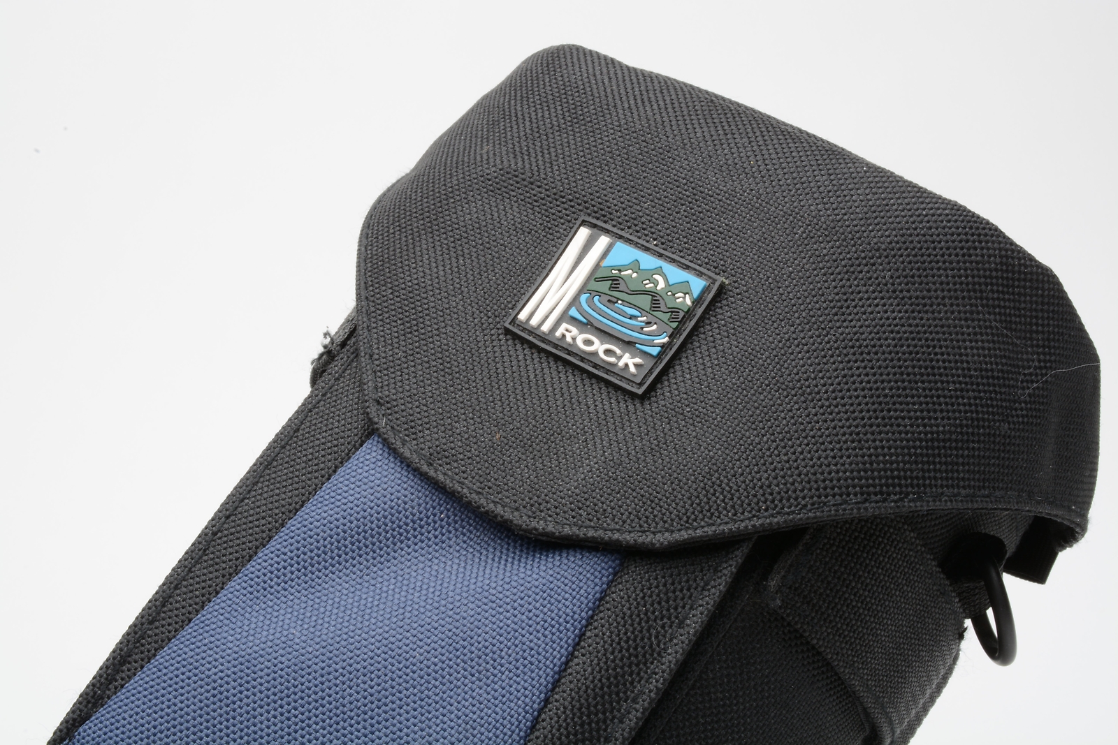 M ROCK padded lens case 7″ tall x 3.5″ in diameter, Black/Blue, nice quality