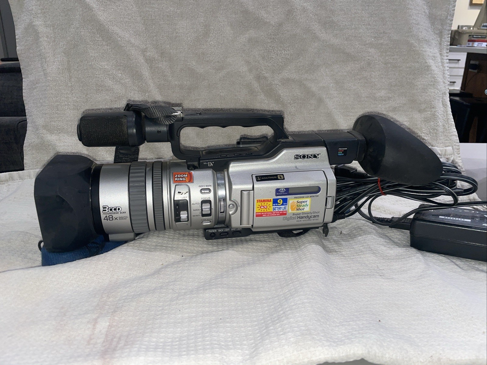 Sony VX2000 Camera Battery not included