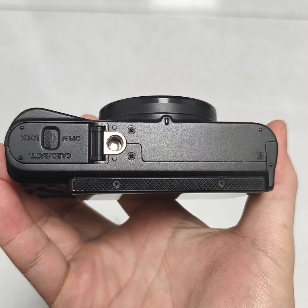 Canon PowerShot SX740 HS Digital Camera 20.30 MP 40x Optical Zoom Built-in Wi-Fi