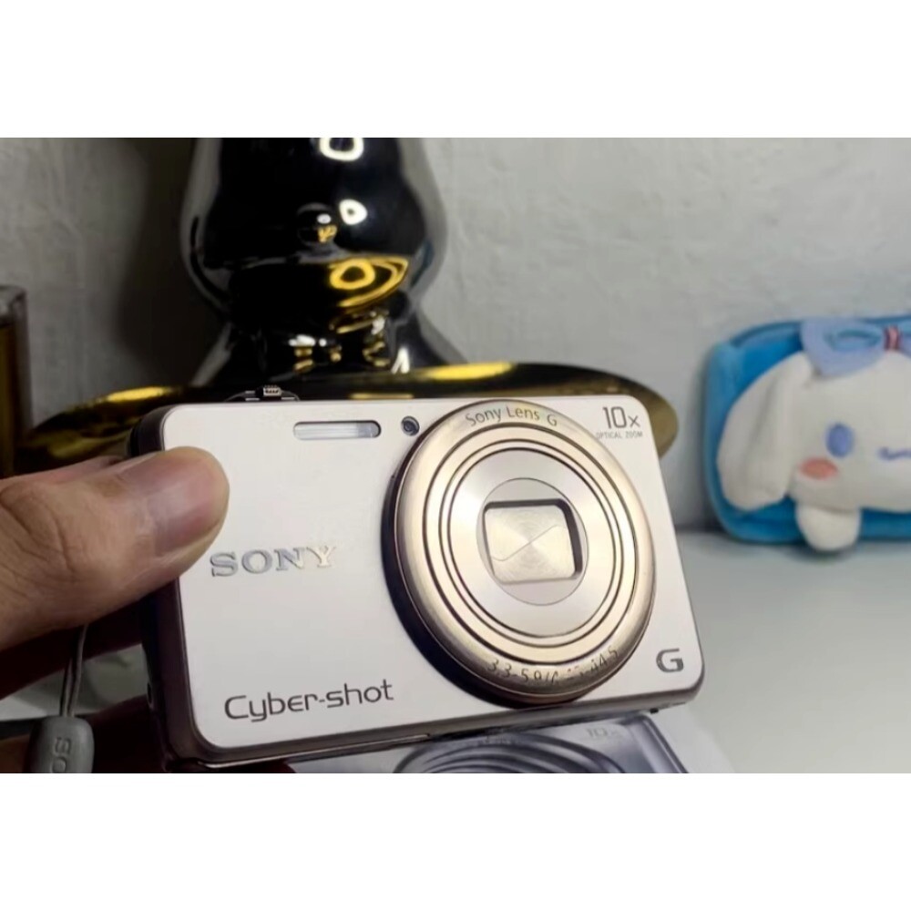Sony Cyber-shot DSC-WX200 Digital Camera 18 Megapixel 10.0x Optical Zoom Gold