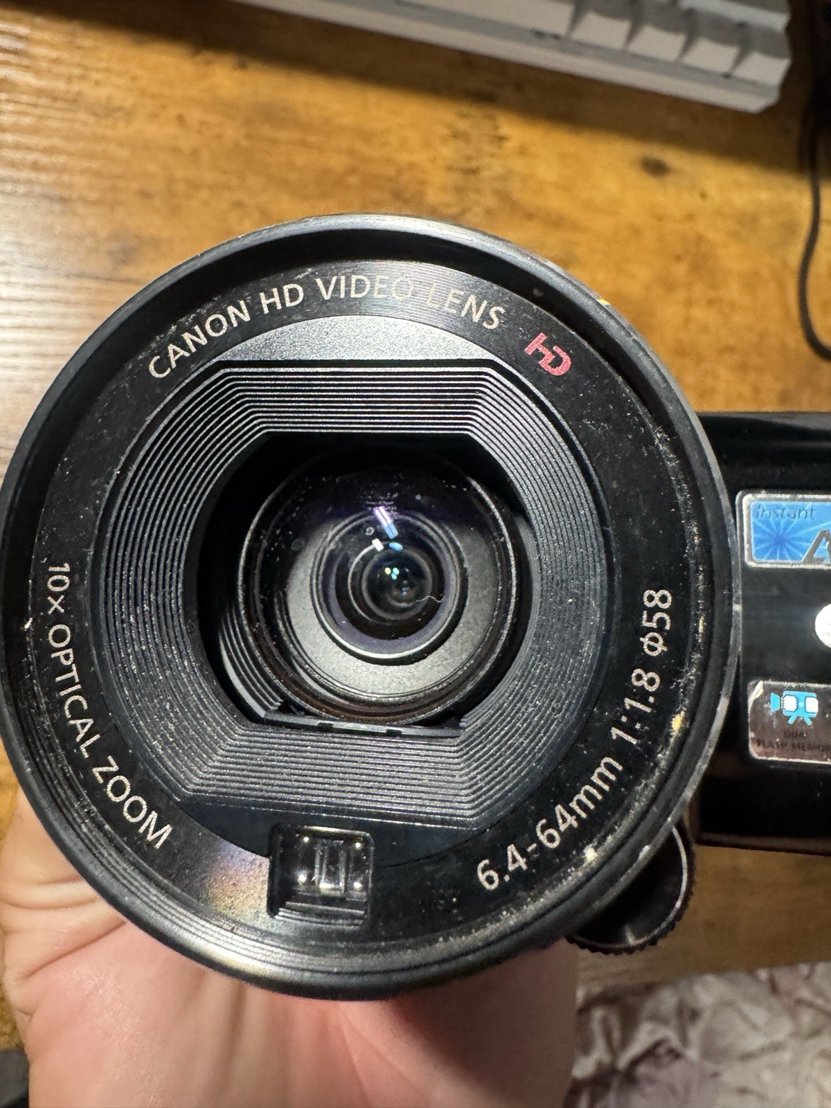 Canon VIXIA HF S11 HD Camcorder 64GB 10x Zoom Tested Works Battery Charger