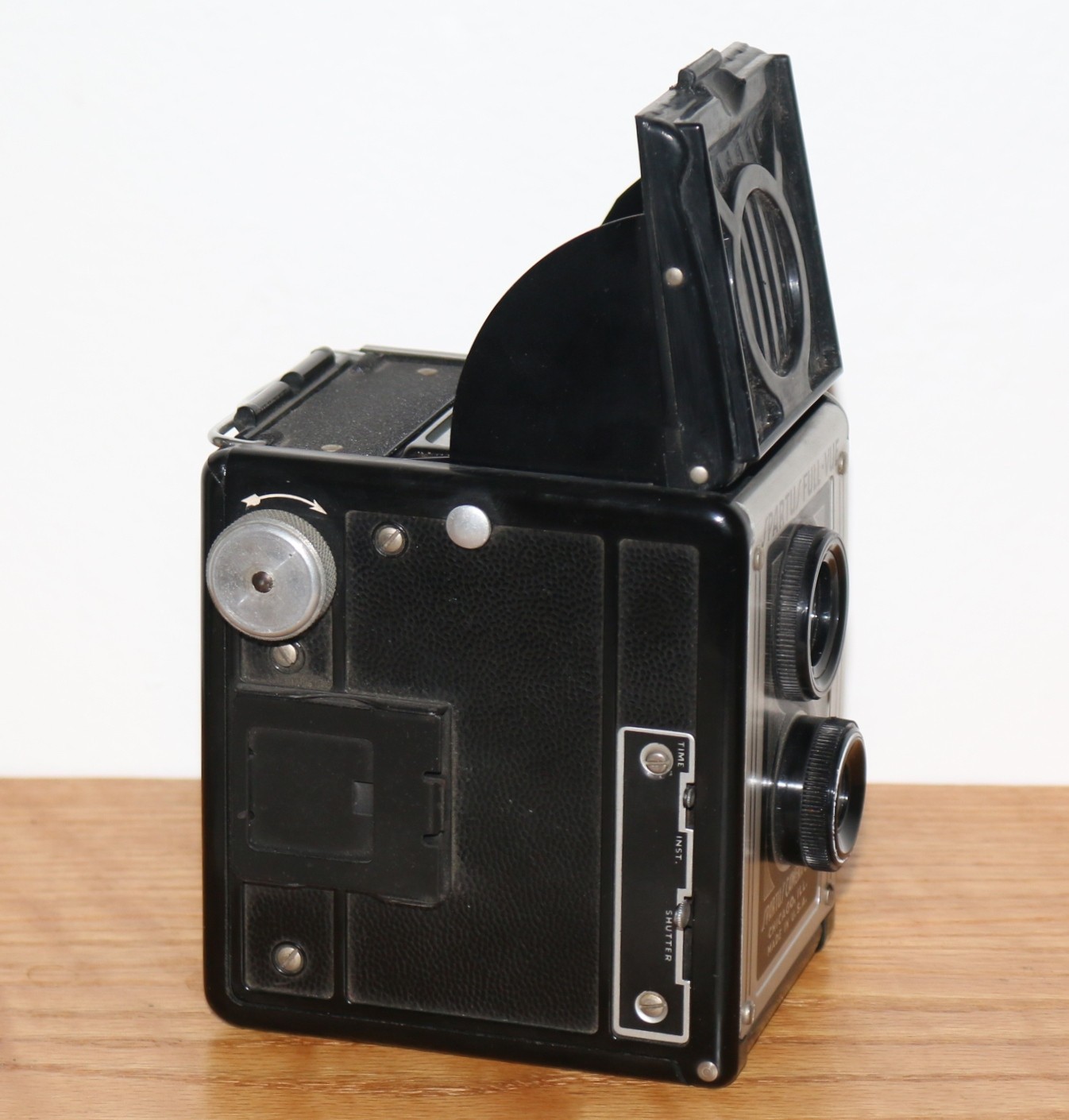 Vintage 1950’s Spartus Full-Vue Box Camera – Top View – Made In USA – Untested