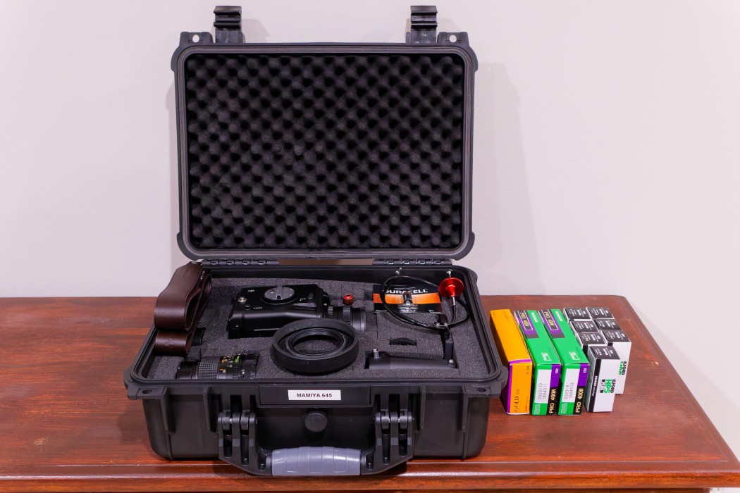 Mamiya 645E Medium Format SLR Film w/ Camera 80mm f2.8, 55mm f2.8, More **MINT**