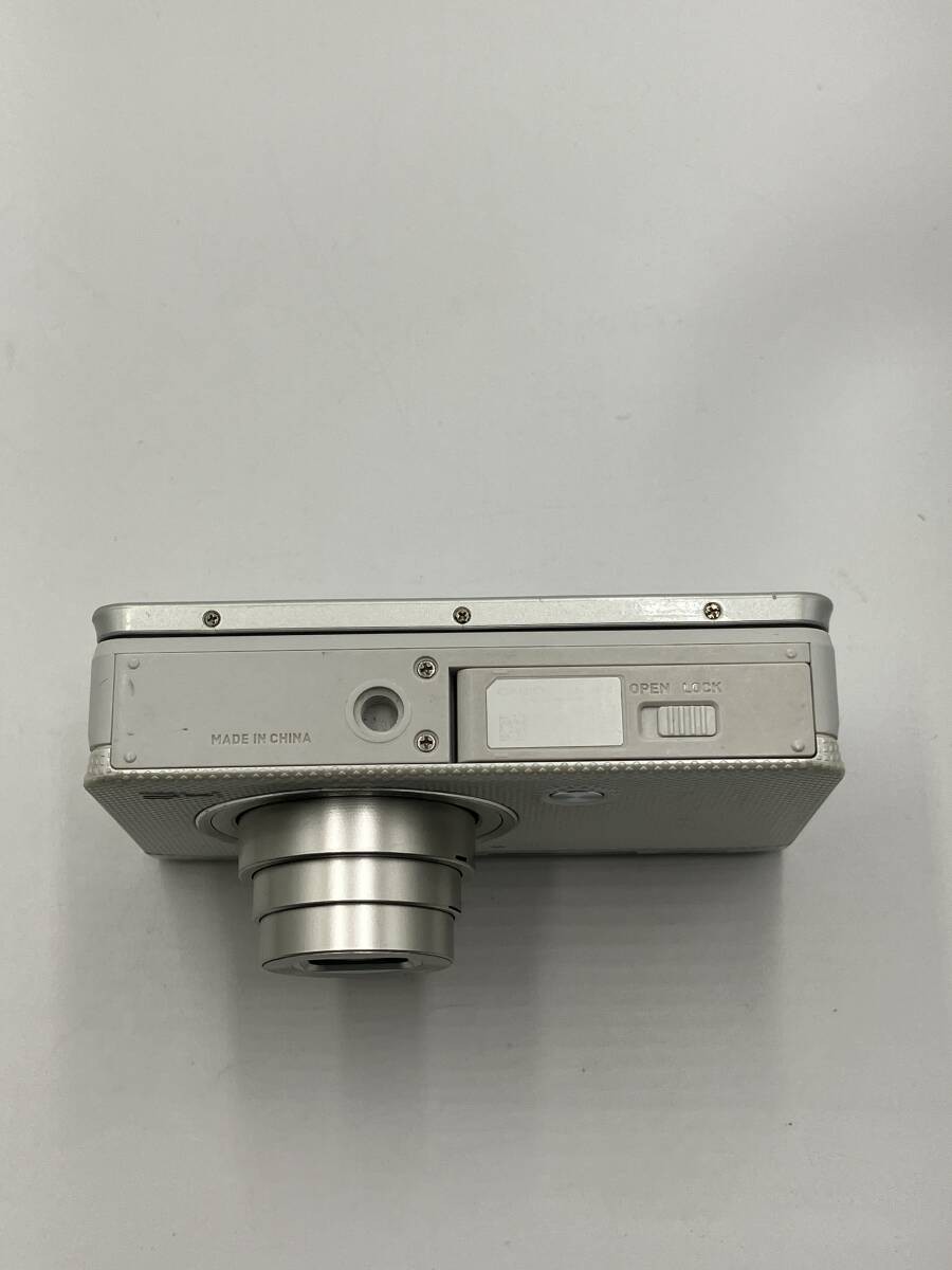 CASIO EXILIM EX-ZR50 White High Speed Digital Camera 12.1MP 6x Zoom Full HD