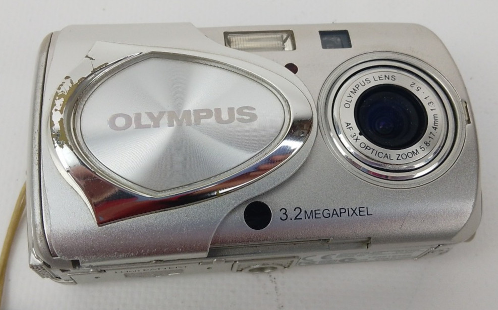 Olympus mju 300 3.2mp Vintage Digital Compact Camera