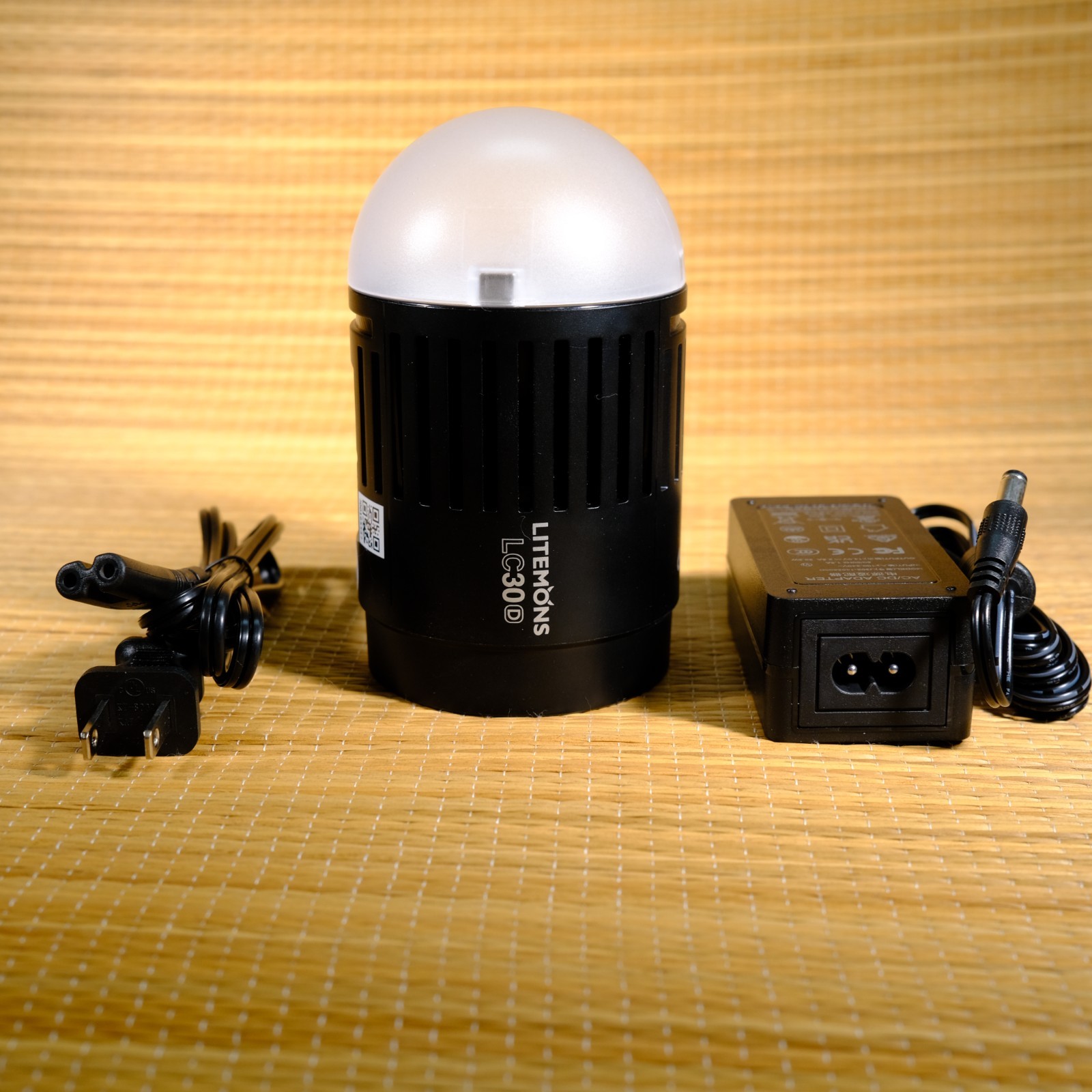 BRAND NEW – Godox Litemons LC30D Daylight LED Light w/ Dome Diffuser
