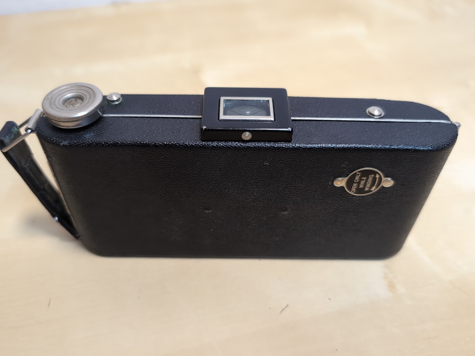 Vintage Kodak Junior Six – 16 Series III Camera f6.3 128 mm Lens Untested