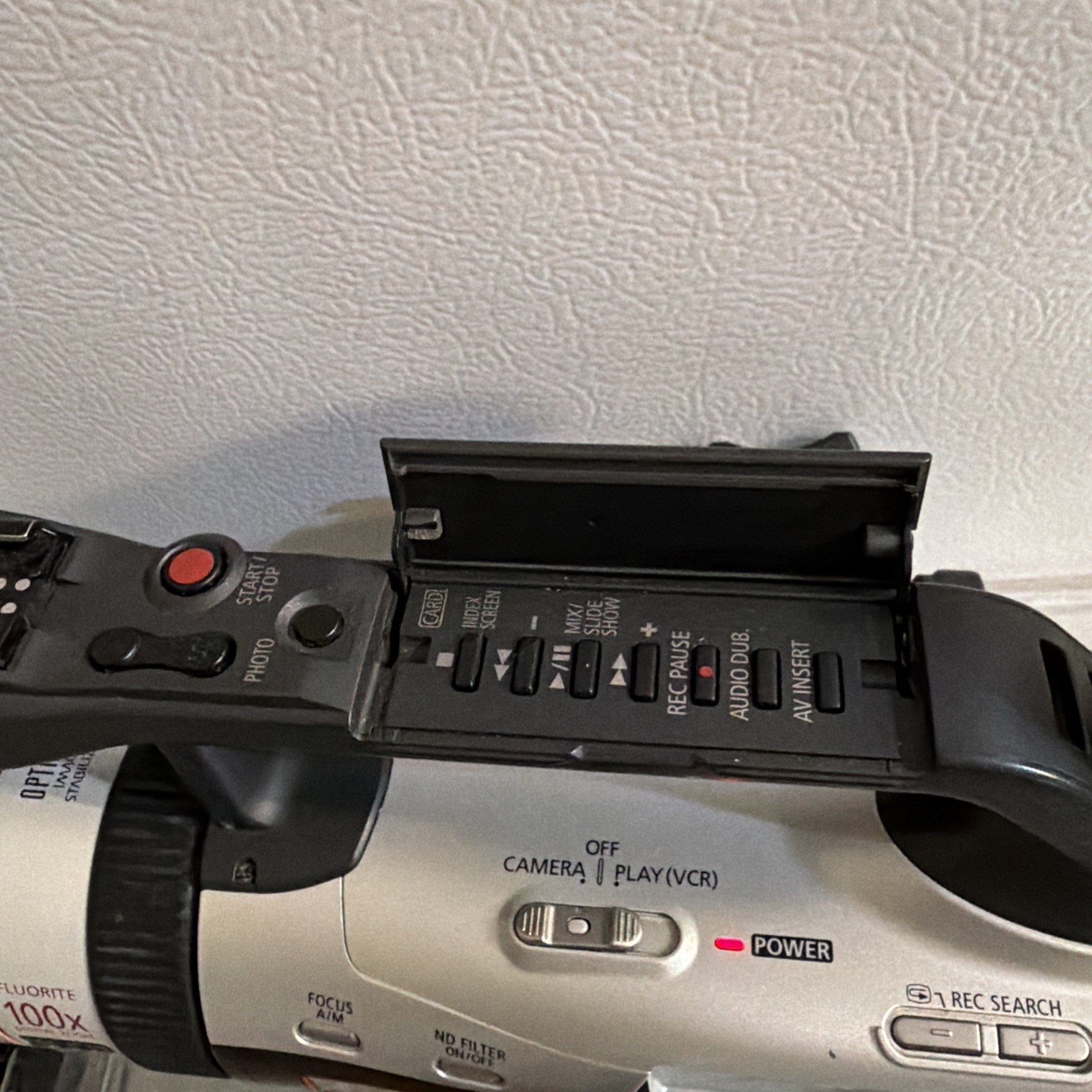 Canon DM-GL2 A MiniDV 3CCD 100x Zoom Digital Video Camcorder + Battery TESTED