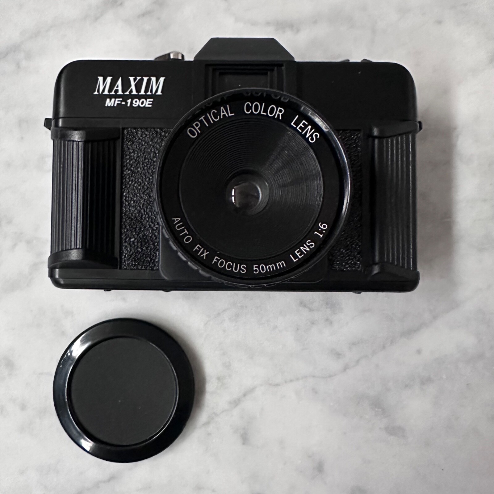 Vintage Maxim 35mm Plastic Toy Camera MF-190E Film 50mm Lens Taiwan – NOT TESTED