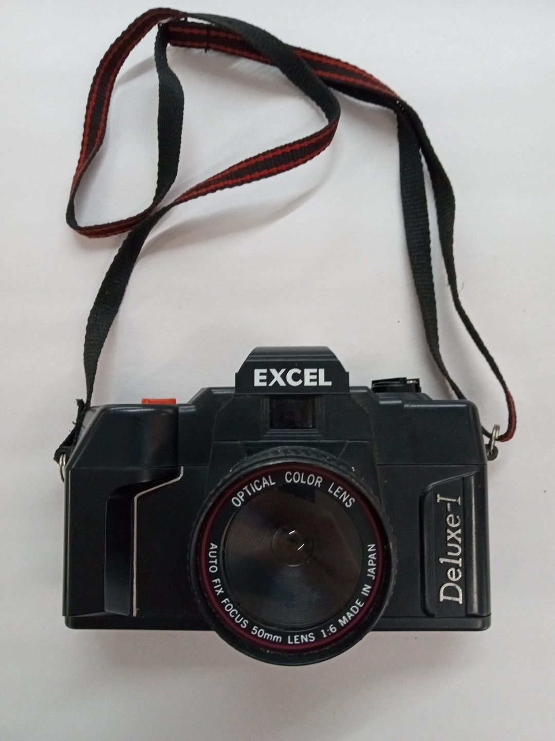 Vintage Excel Deluxe-1 Auto Fix Focus 50mm Lens 1:6 Camera